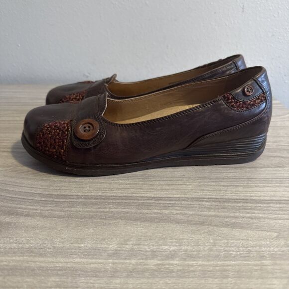 Dansko ‘Pam’ Brown Leather Sz 42 Buttons Tweed Hipster Boho Casual Wedge - Picture 6 of 11
